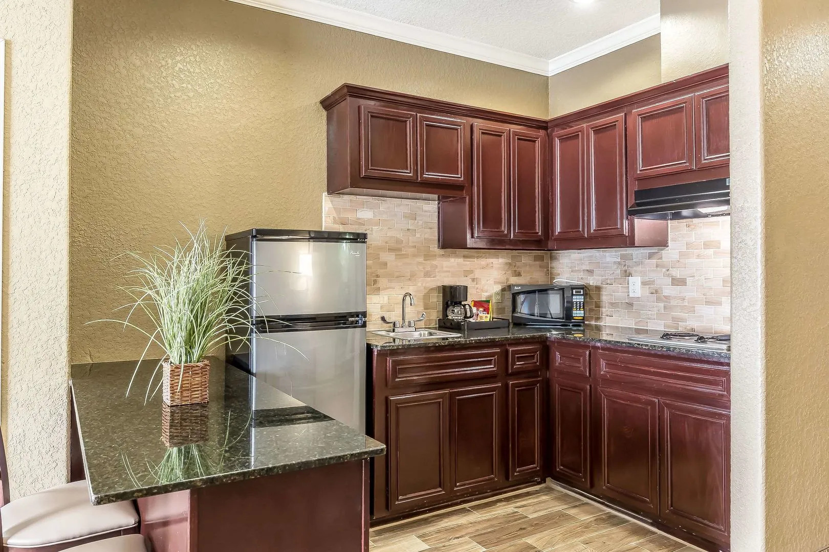 Comfort Suites Houston IAH Airport - Beltway 8