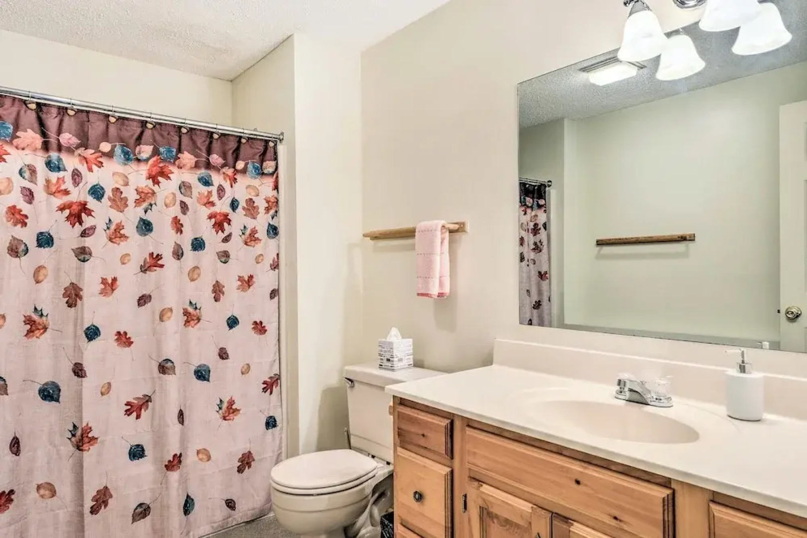 Bartlett Condo ~ 1 Mi to Attitash Resort!