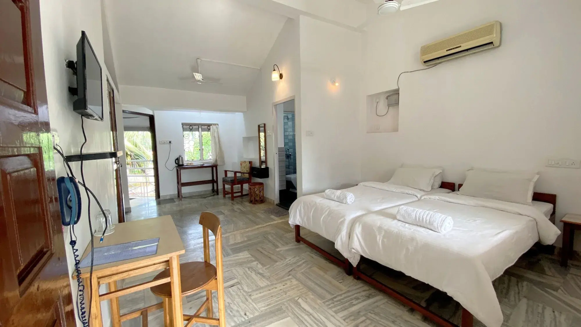 Peravel Beach Holiday Home