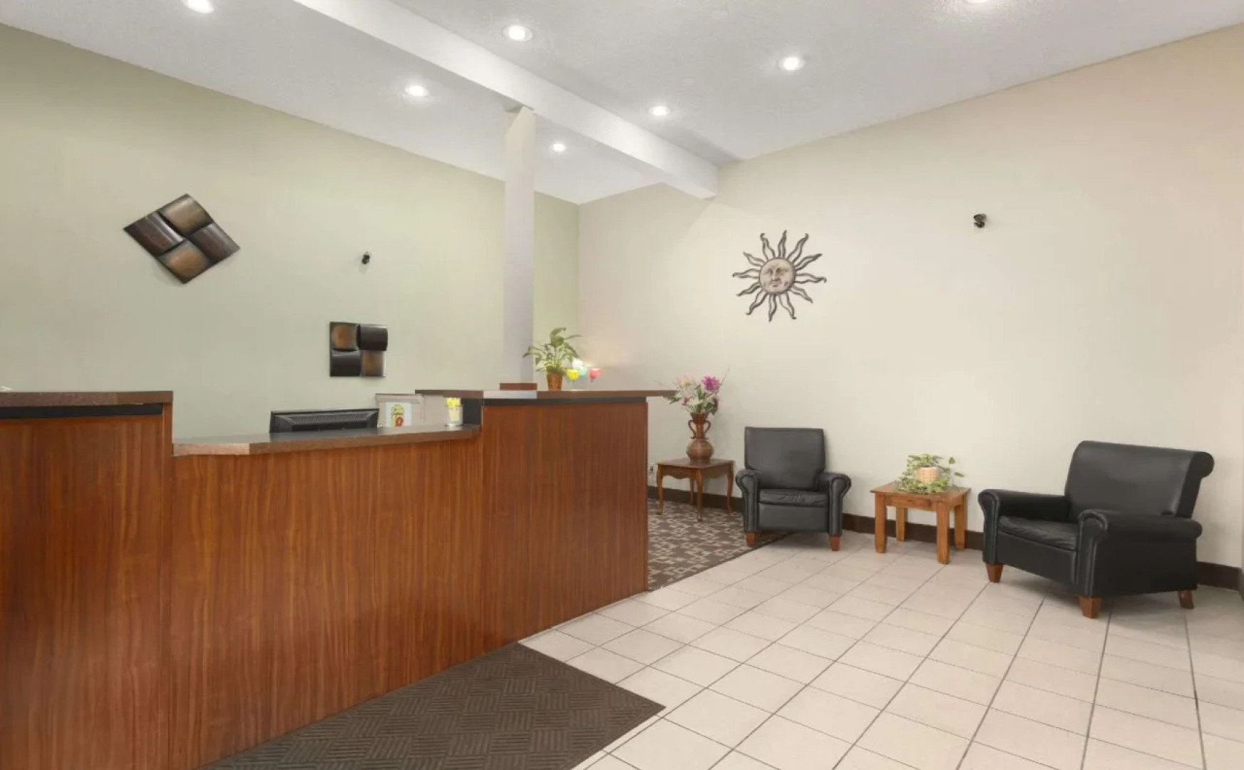 Super 8 Russell Street/Convention Center