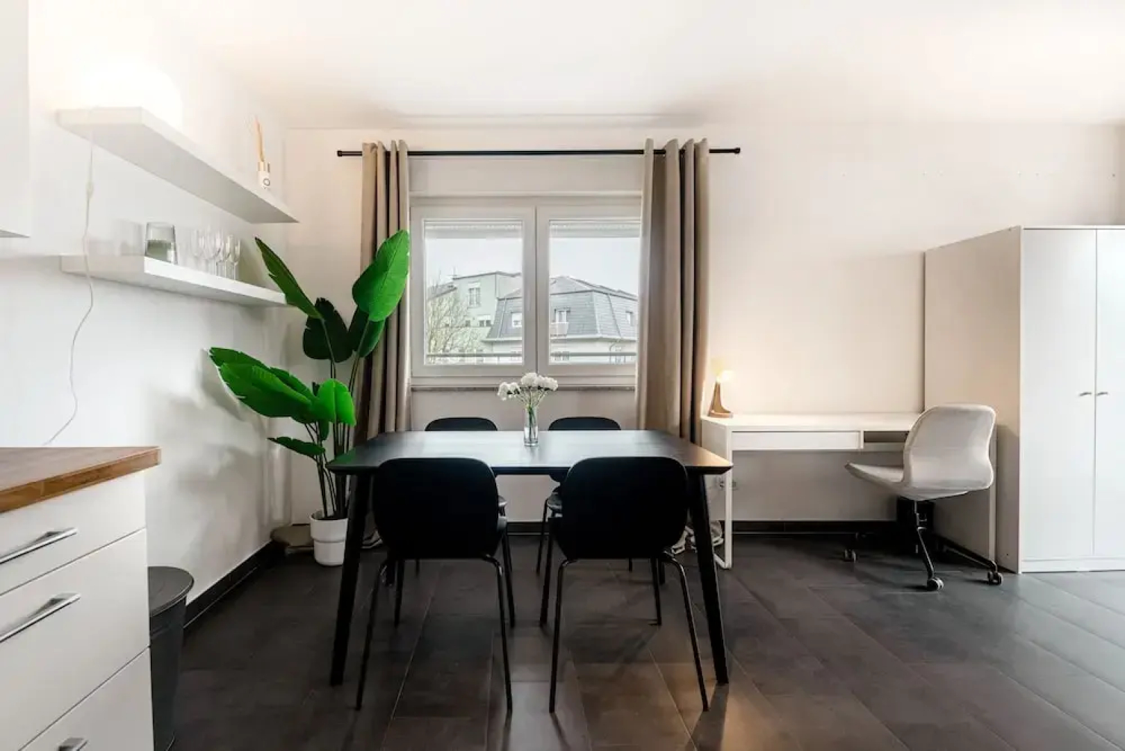 Business Leisure 1BR Esch-sur-Alzette