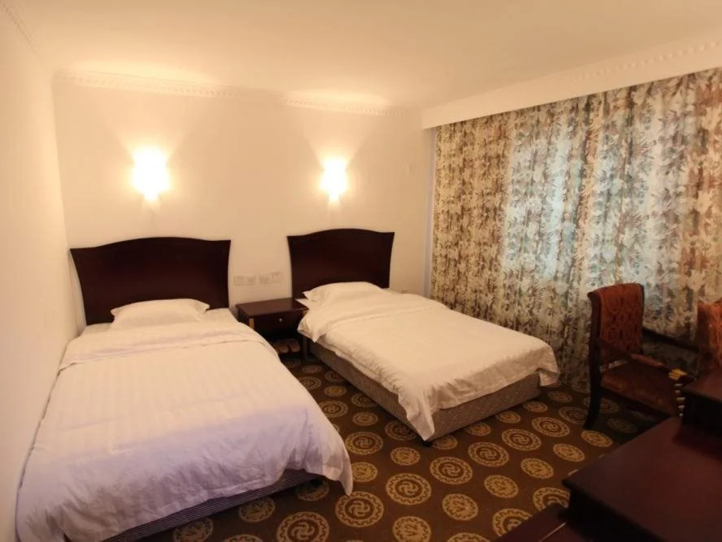 Jiuzhaigou Self Tour Youth Hostel