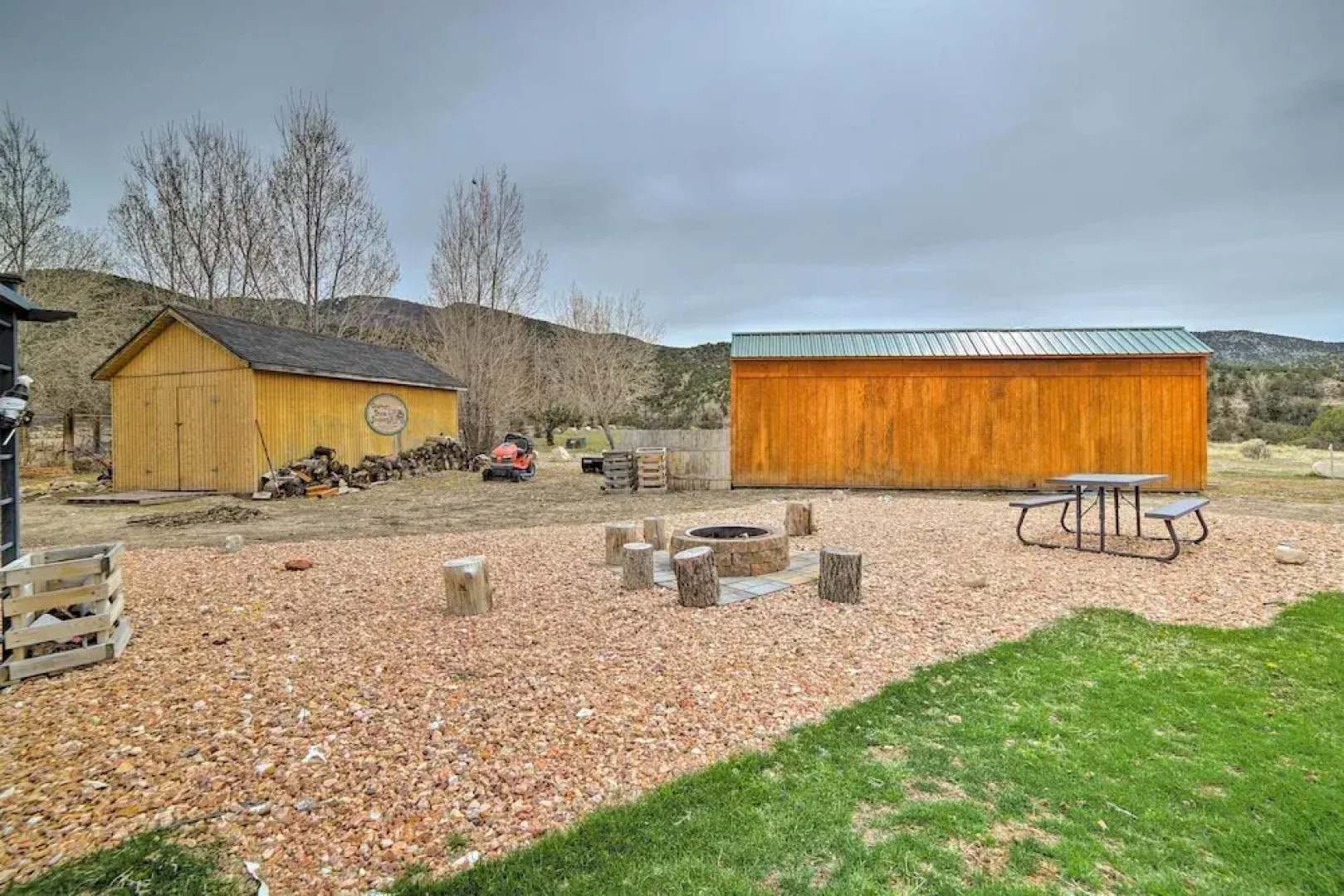 Rustic Cabin Near Palisade State Park w/ Deck!