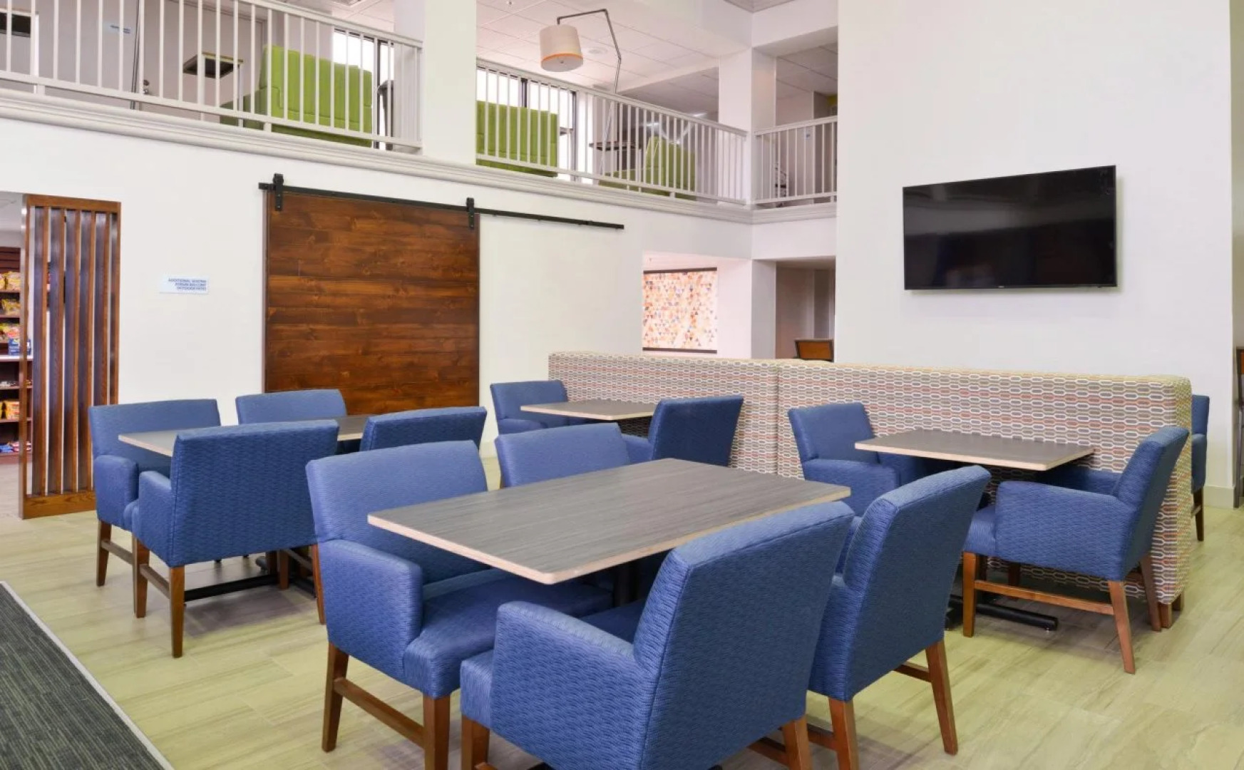 Holiday Inn Express Palm-Desert by IHG