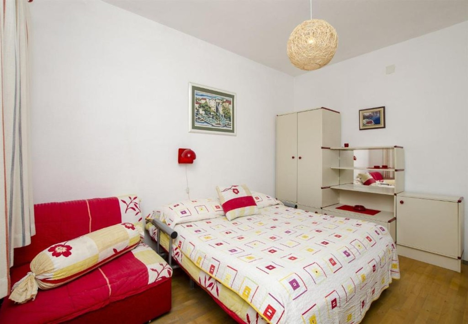 Apartment Sim - 130 m from sea: A2 Crveni Bol, Island Brac