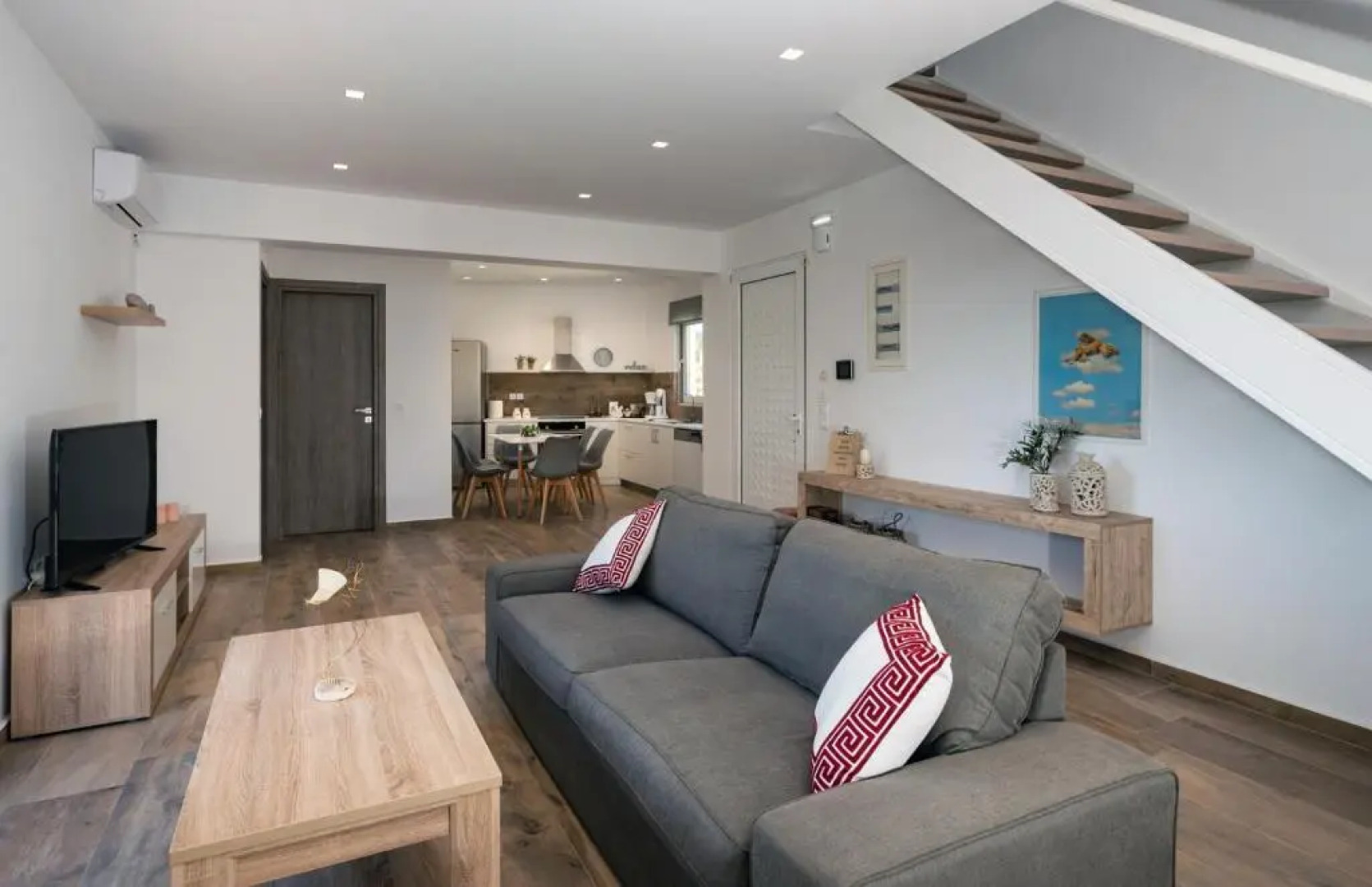 Rosemary Rhodes Villa