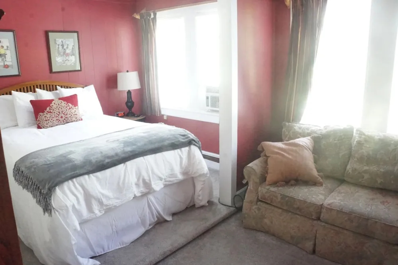 The Frogtown Inn And 6 Acres Restaurant