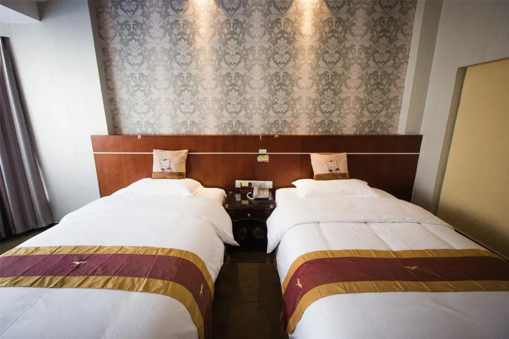 Yutian Hotel