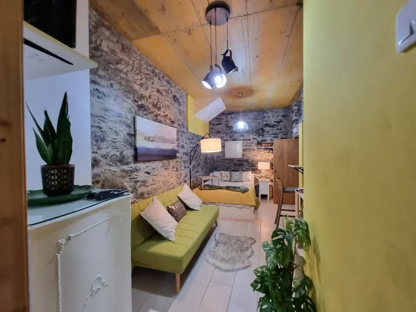 Room-discover Magical Calheta