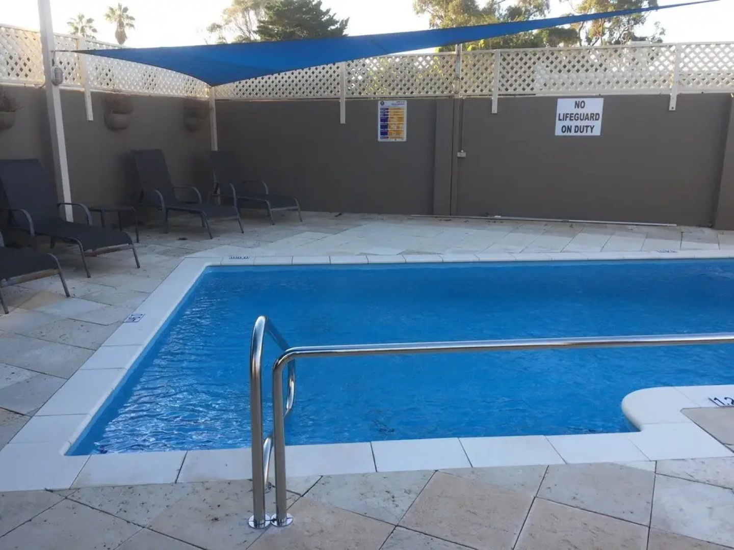 Foreshore Motel