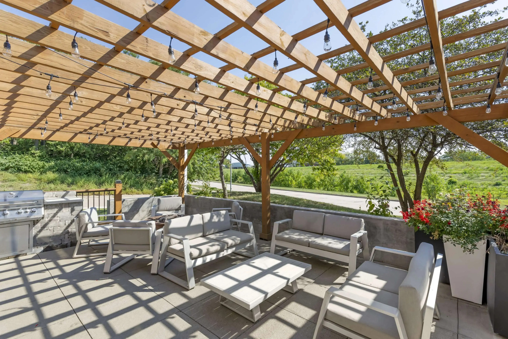 Best Western Plus Des Moines West Inn & Suites