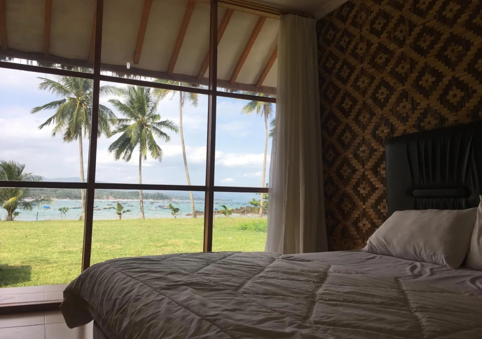 SAESEA Private Beach & Resort