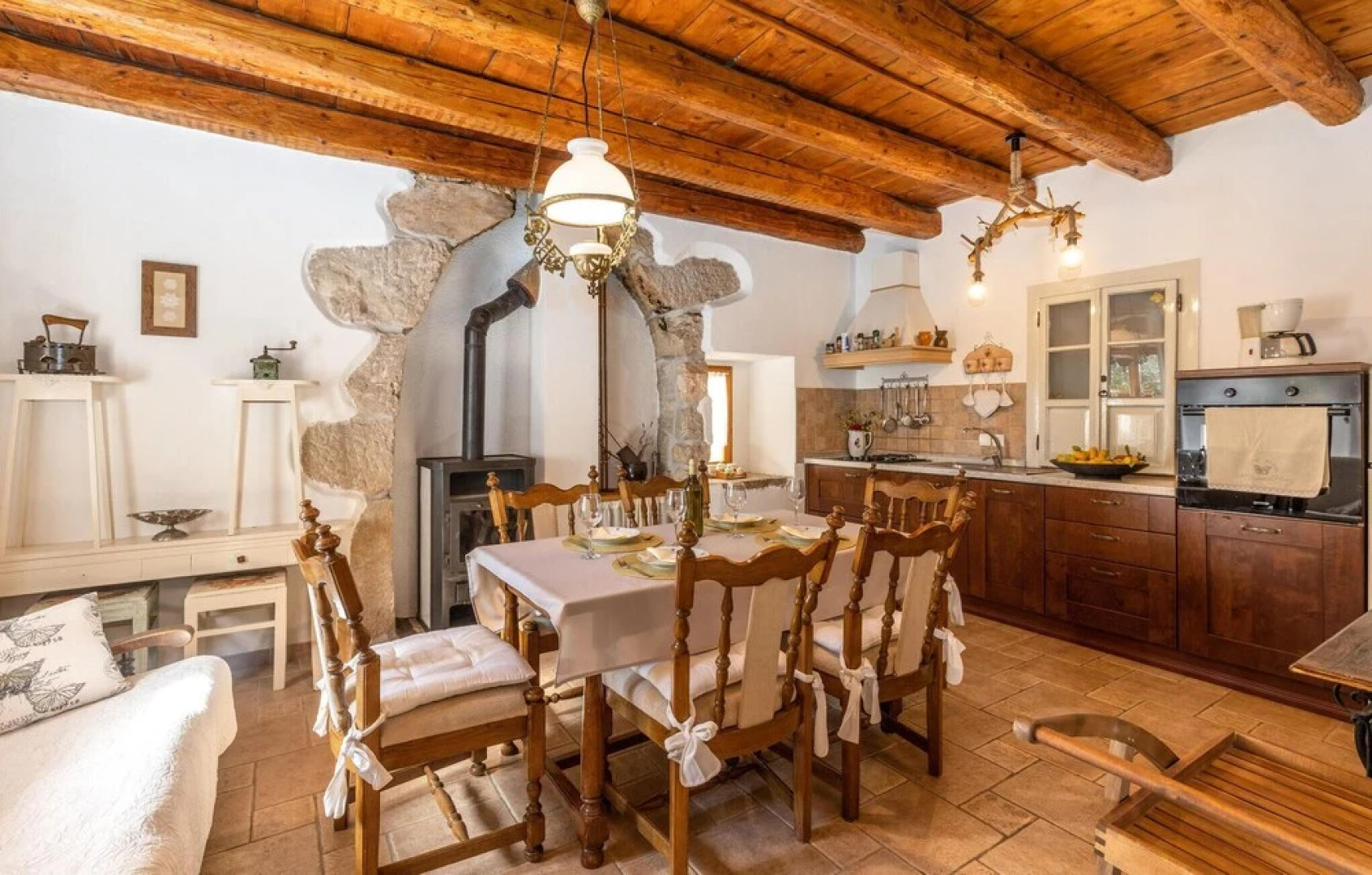 Beautiful Home in Malinska With Wifi and 3 Bedrooms