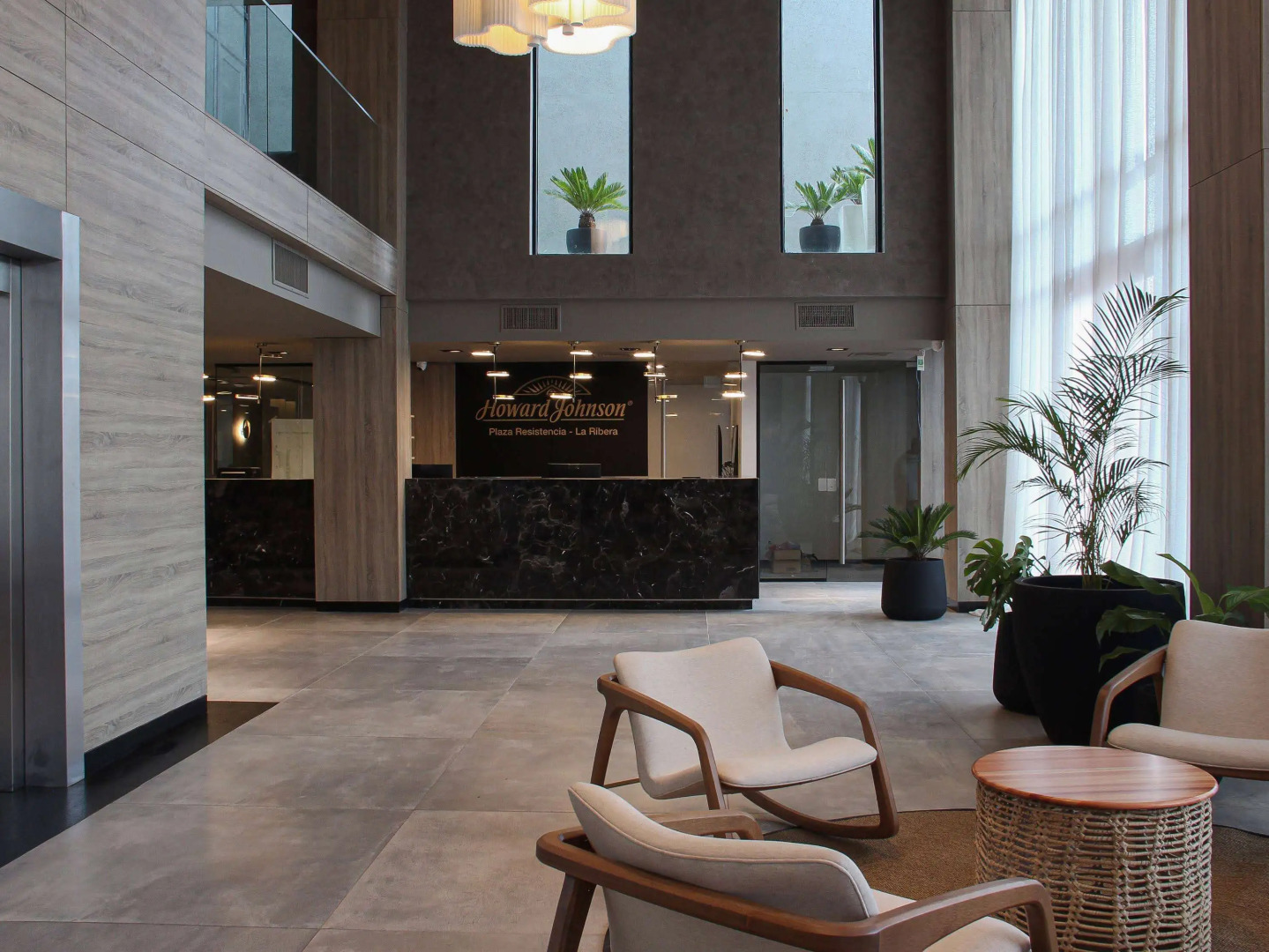 Howard Johnson Plaza La Ribera