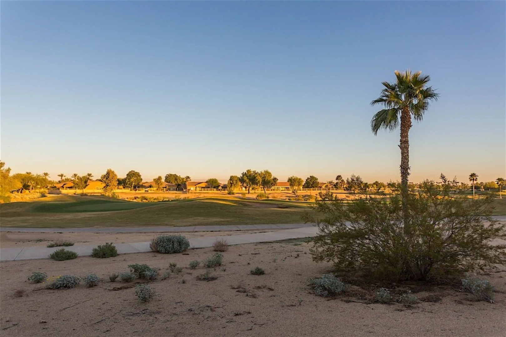 Palm Valley 4 BR by Casago