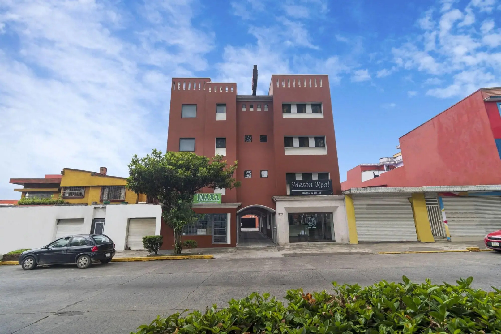 Meson Real Hotel & Suites