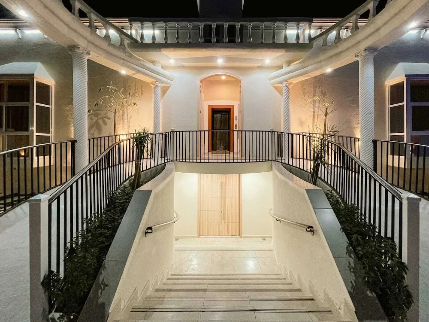 Discovery Guest House -Sur