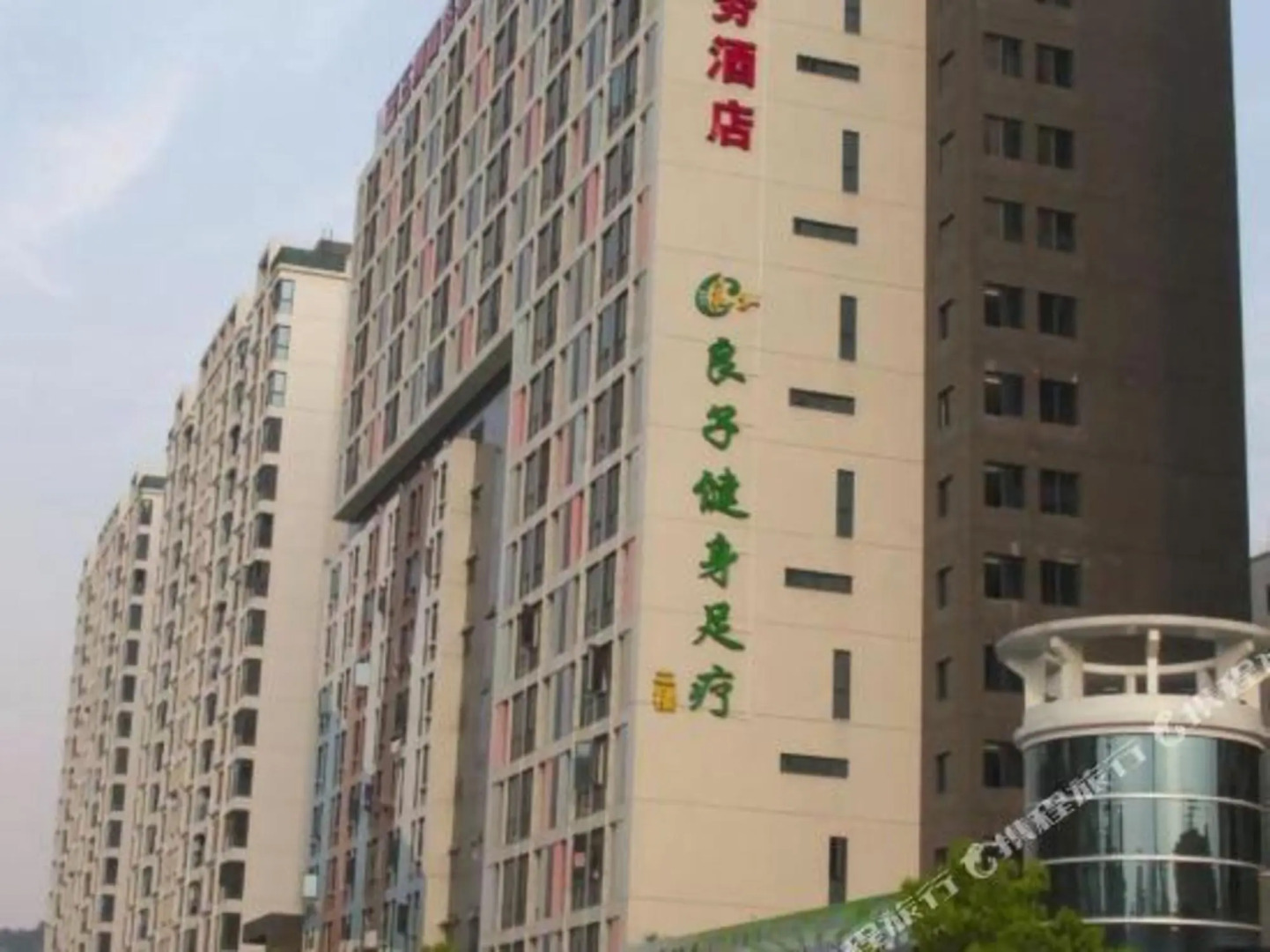 Huayue Apartment Hotel