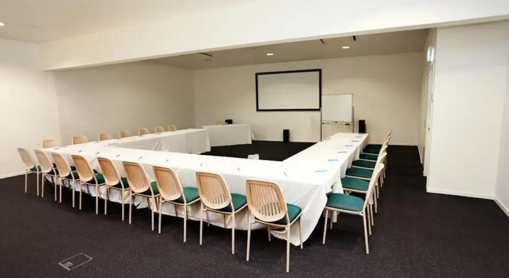 Holborn By Q Resorts