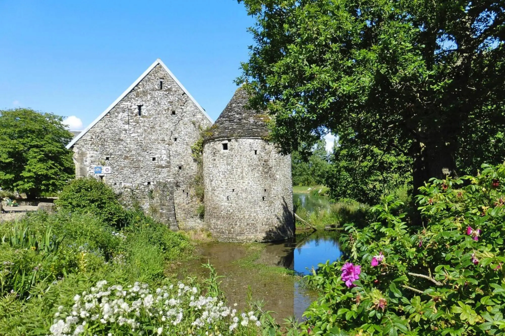 Manor Near Mont St. Michel and Contentin Beaches