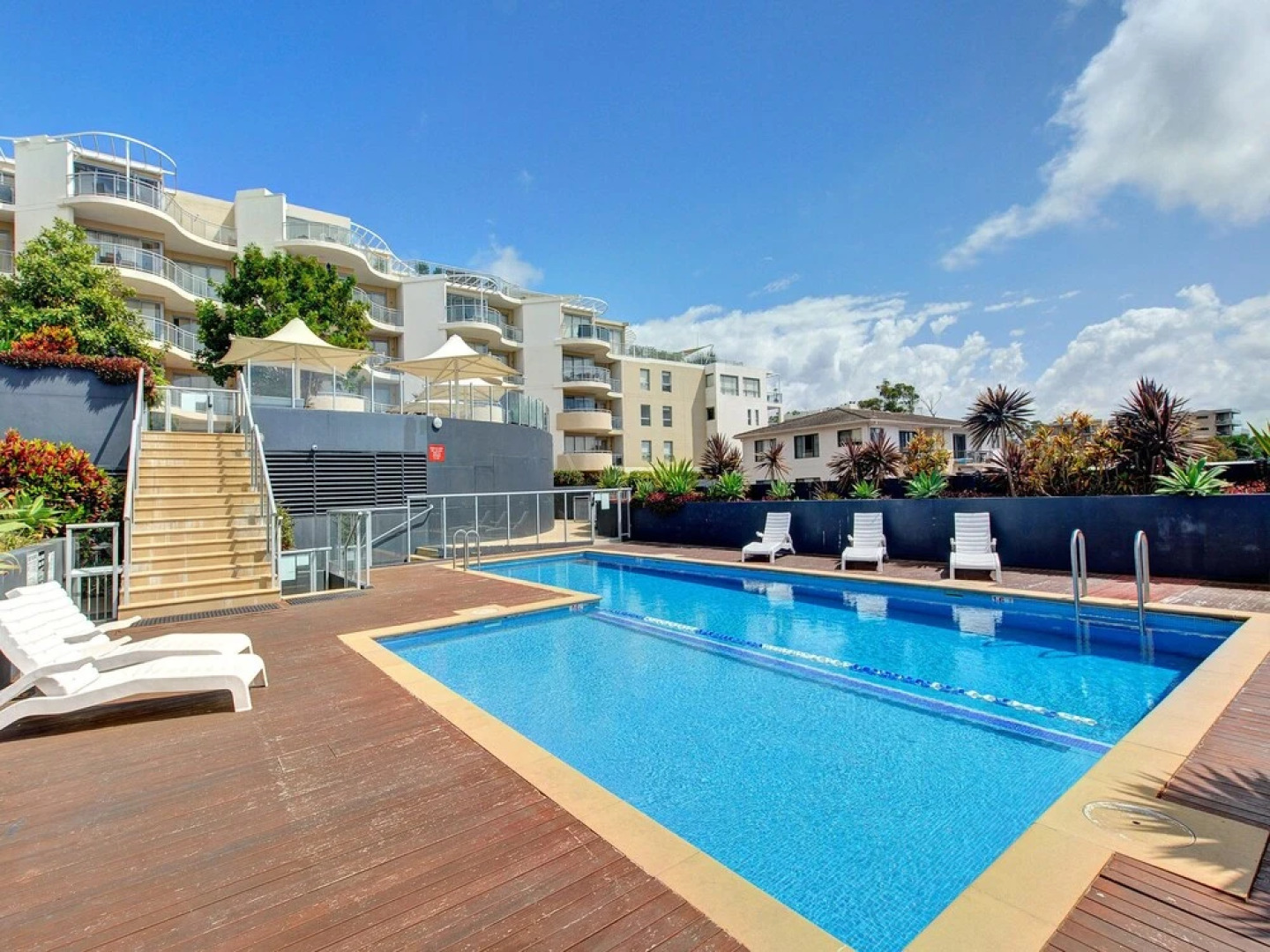 Cote D'Azur,  Unit 41/61 Donald Street
