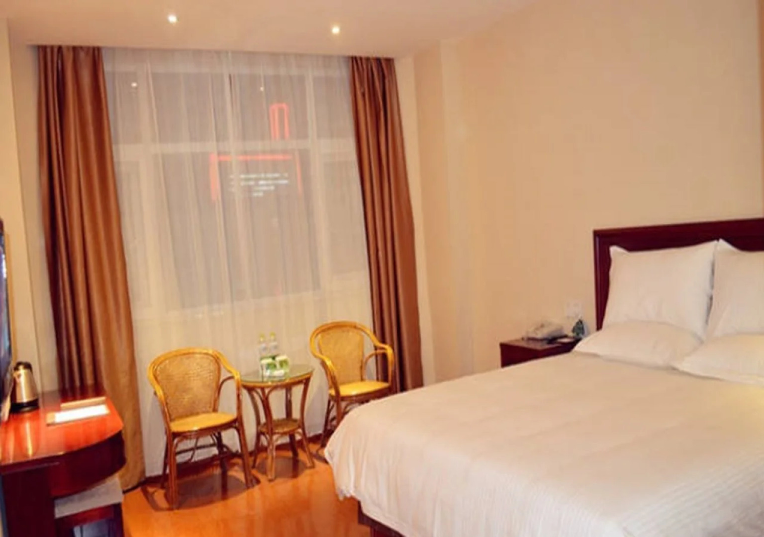 GreenTree Inn Zaozhuang Tengzhou Railway Station Middle Fuqian Road Shell Hotel