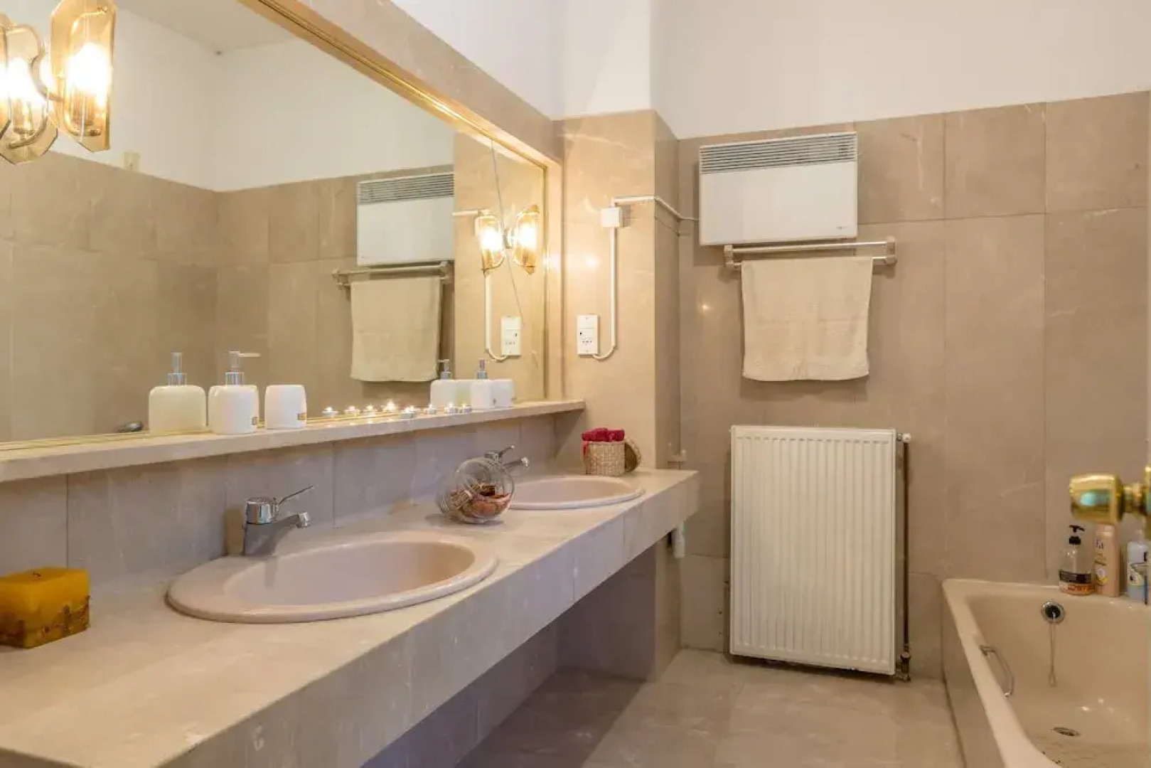 Dream Holidays in a Luxurious Garden Pool Villa