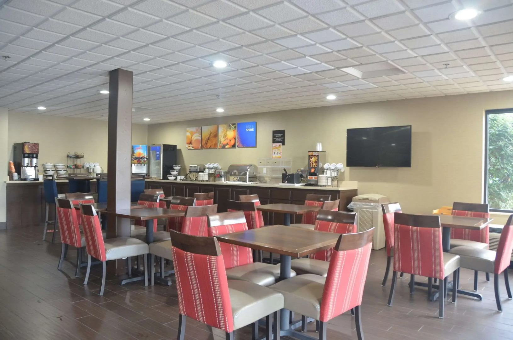 Comfort Inn & Suites Maumee - Toledo (I80-90)