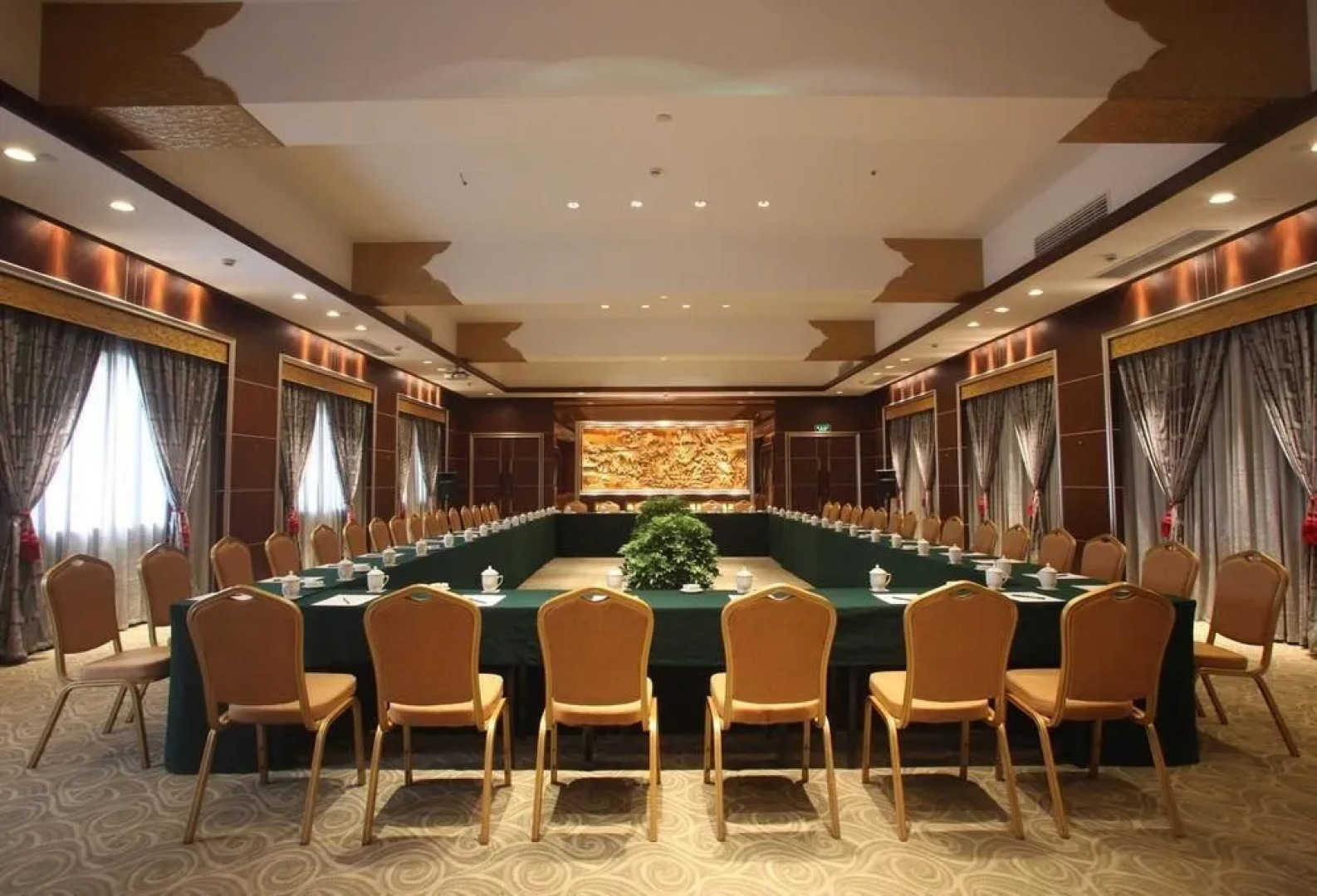 International Grand Hotel