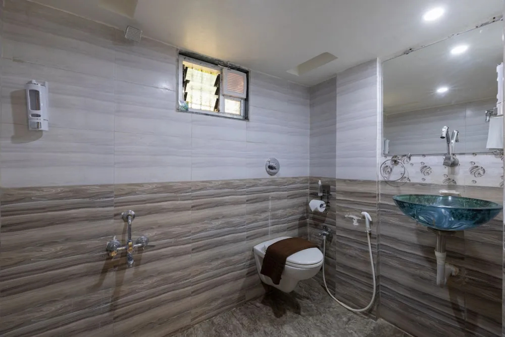 Avadale Tadoba - Stag Groups Not Allowed