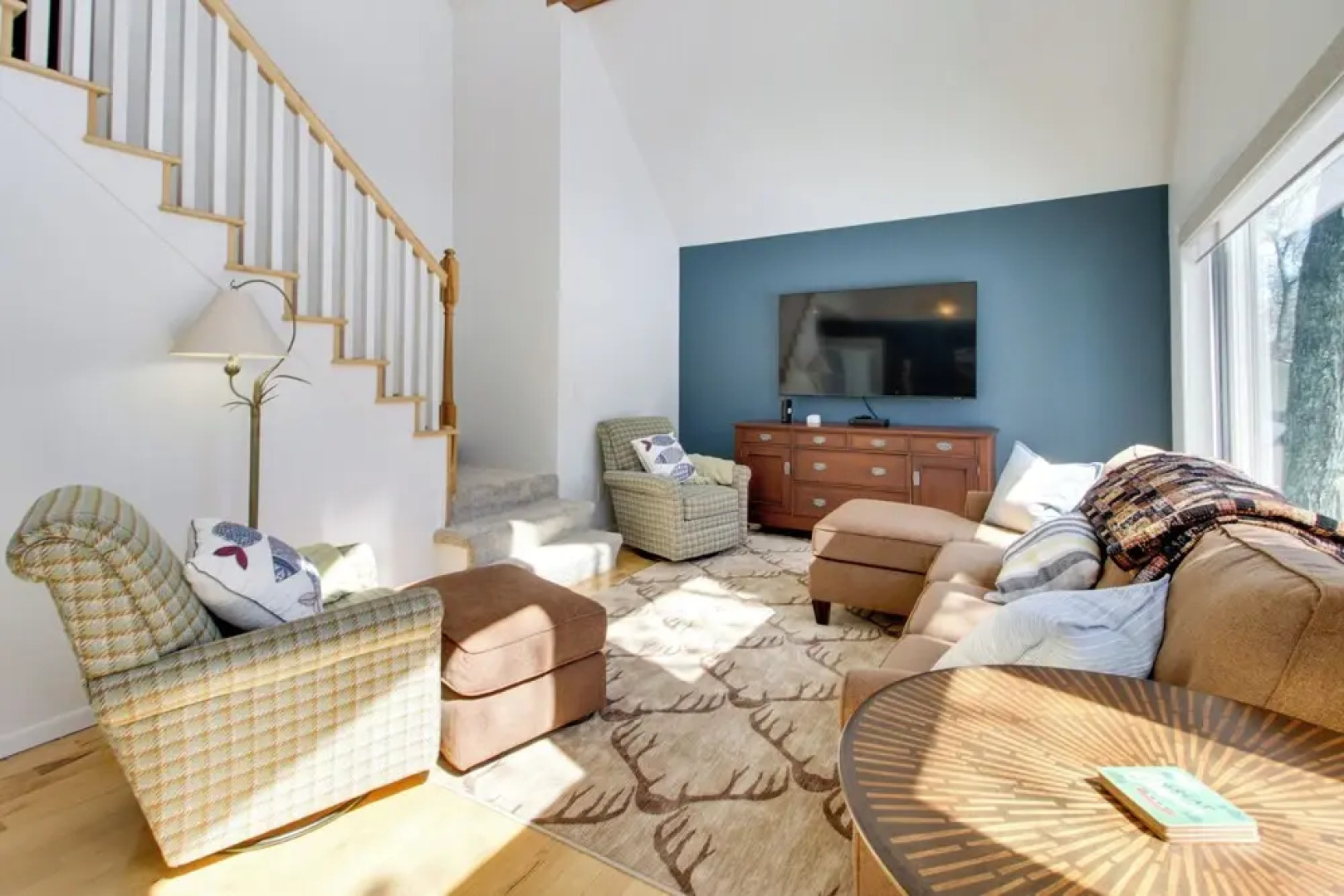 Breezy Point Cabin: Deck w/ Golf Course Views!