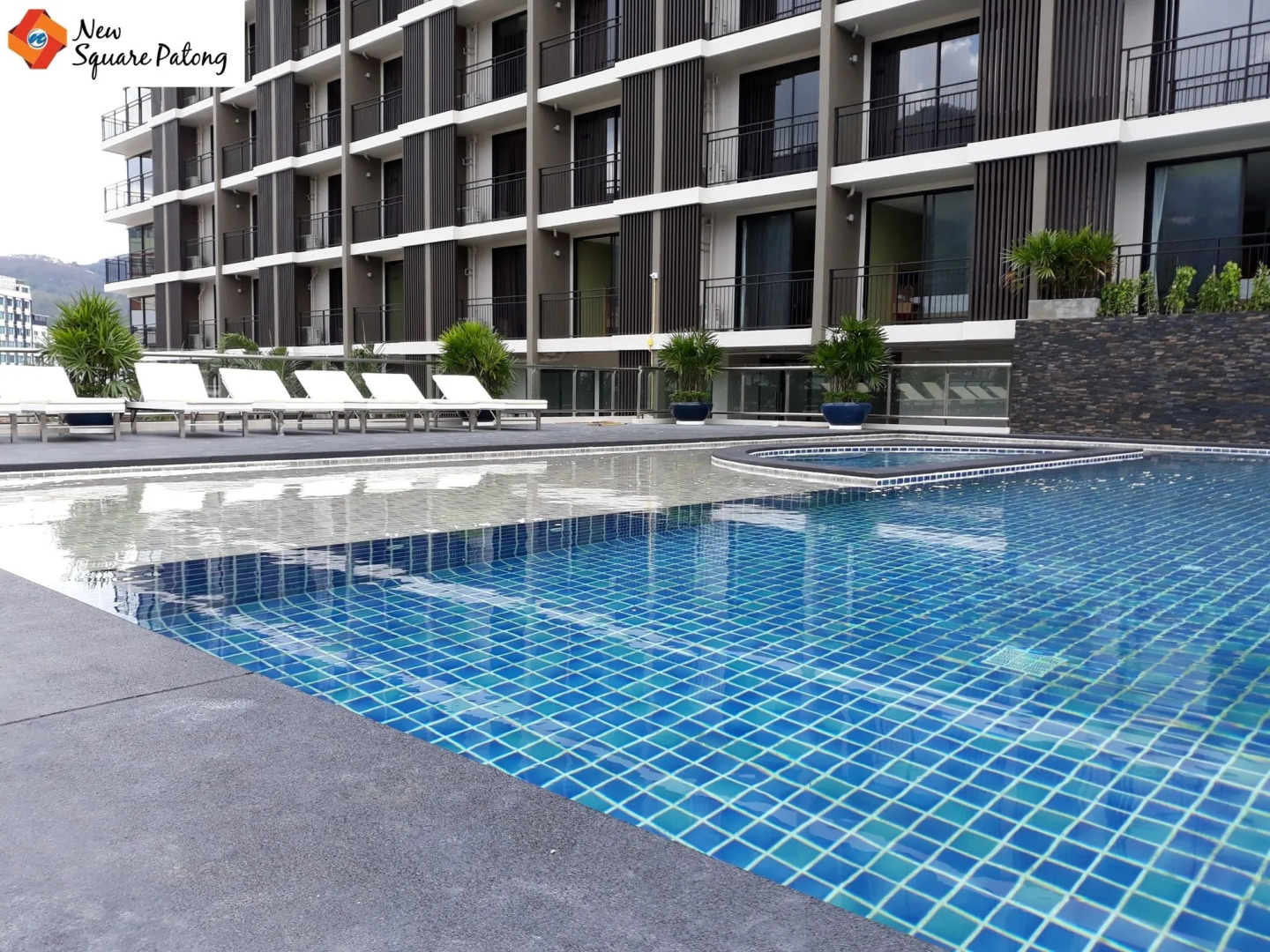 New Square Patong Hotel