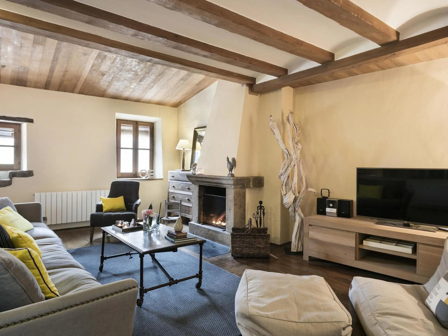 Luxurious Traditional Catalan House With Pool in Marenya, Costa Brava-empordà