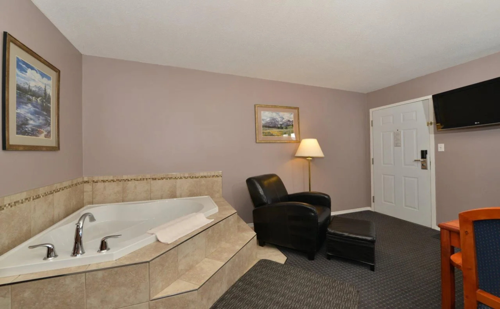 Canadas Best Value Princeton Inn & Suites