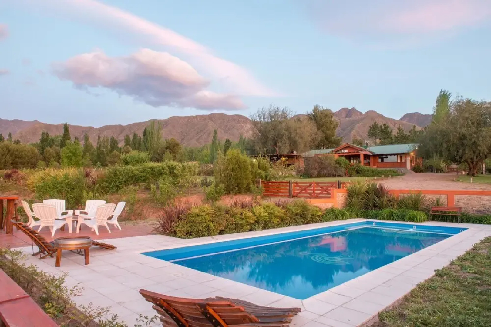 Entre Montañas y Rio