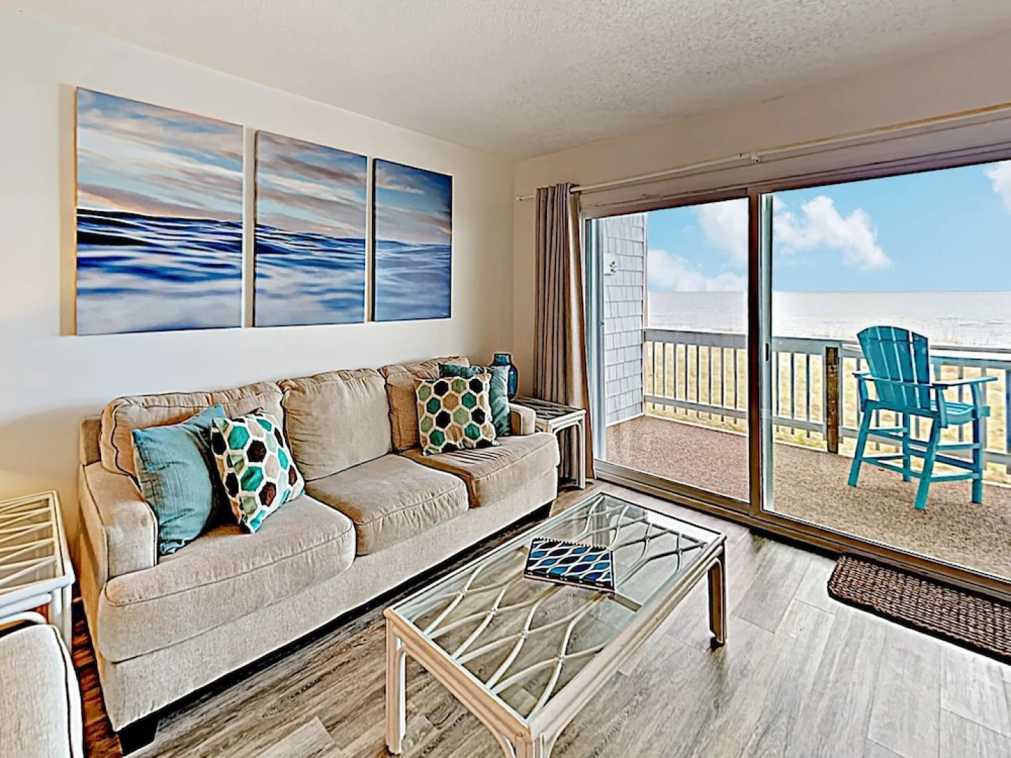Oceanfront W/ Pool - Steps To Beach! 2 Bedroom Condo