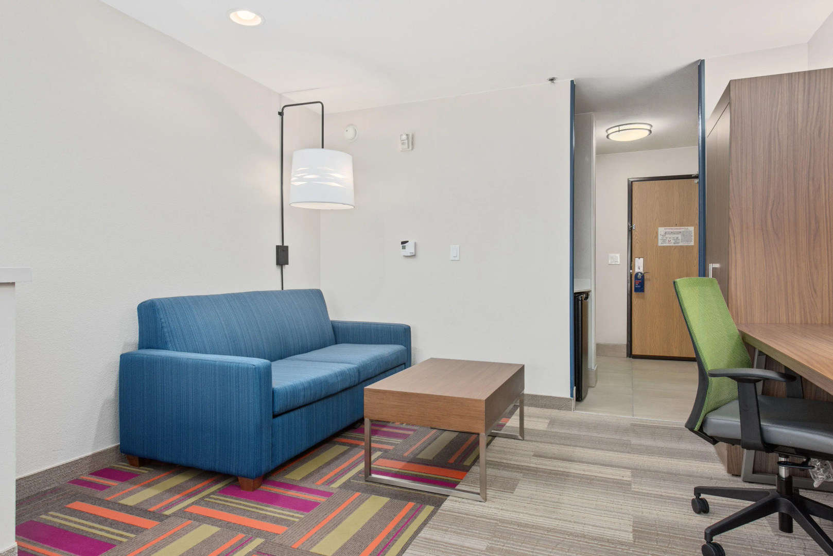 Holiday Inn Express Hotel and Suites West Valley by IHG