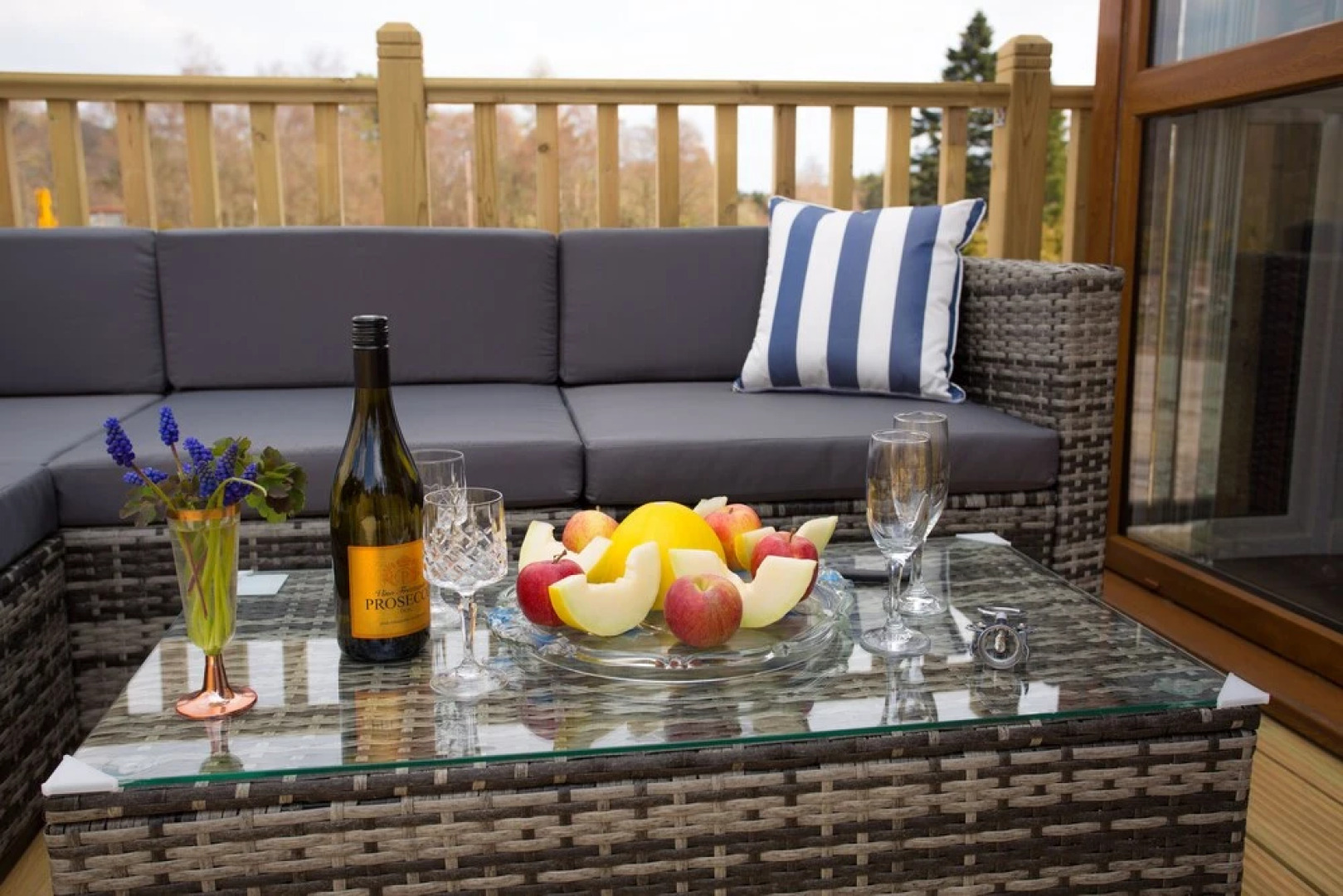 Beautiful 2-bed Chalet + Hot Tub Near Strathpeffer