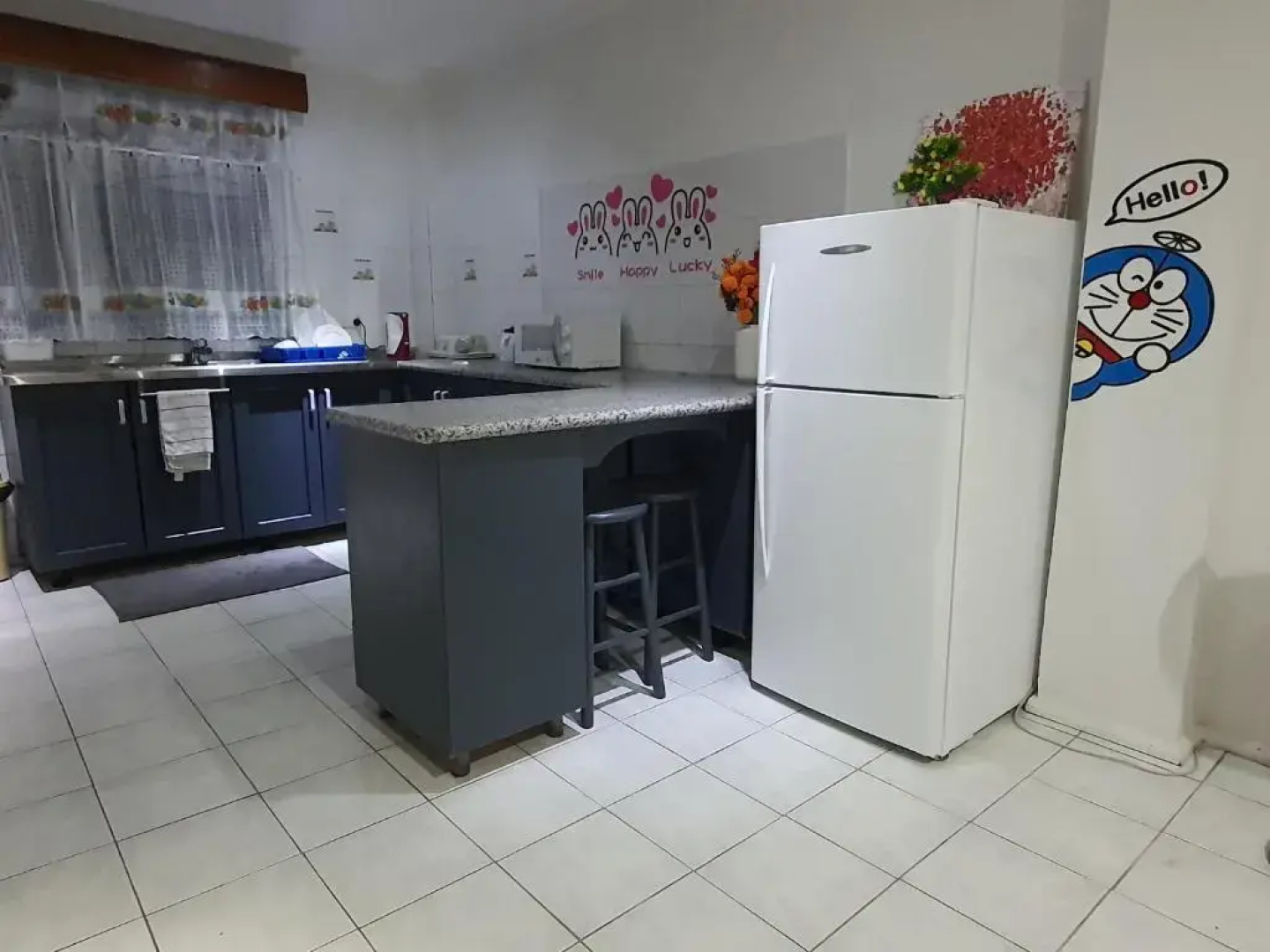 Cosy 2 bedroom unit with pool,Wifi parking