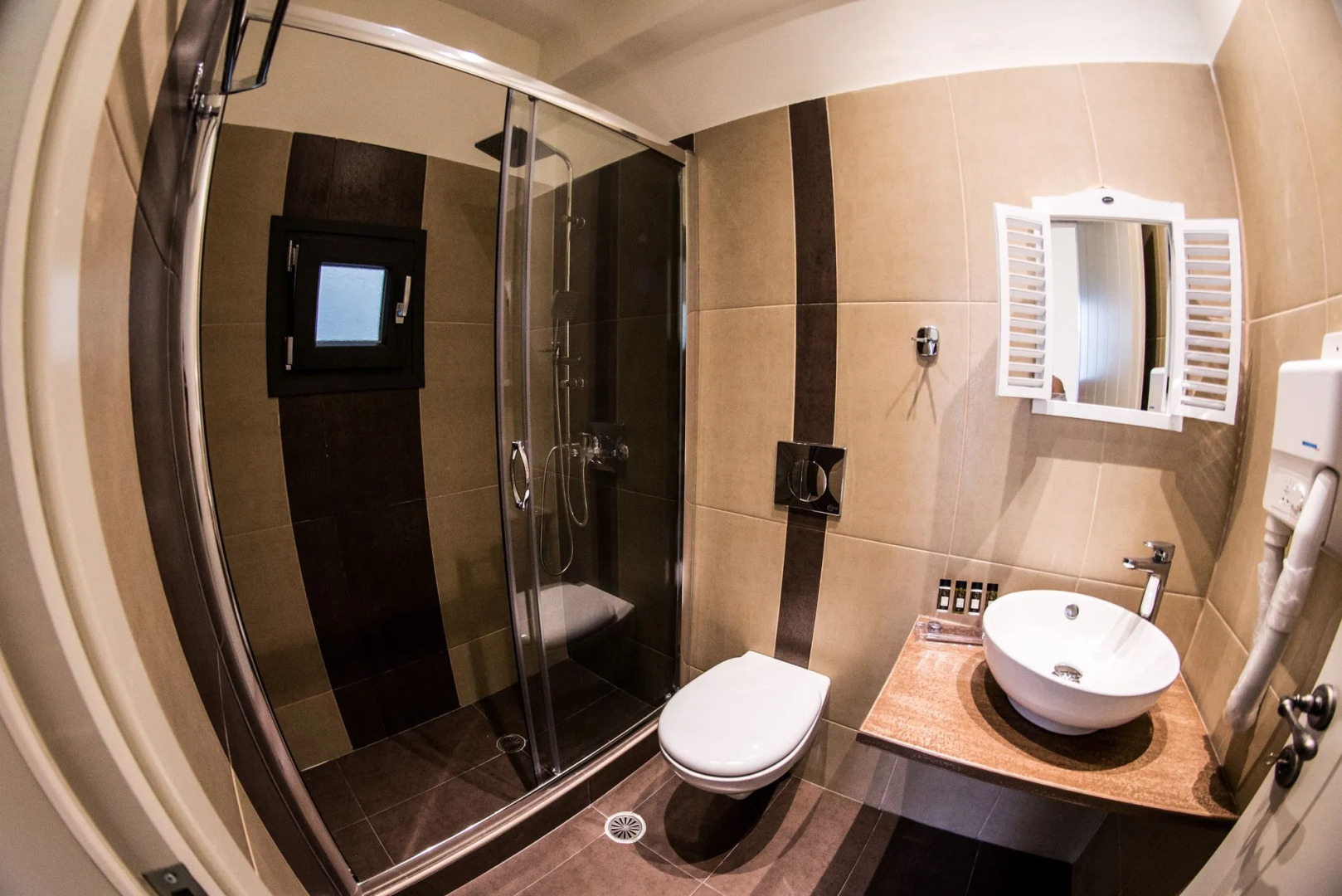 Naxos Petite Studios