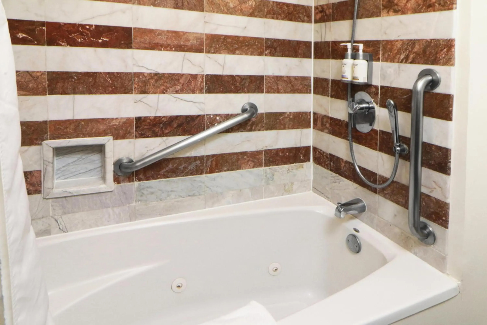 Holiday Inn Monterrey - Parque Fundidora by IHG