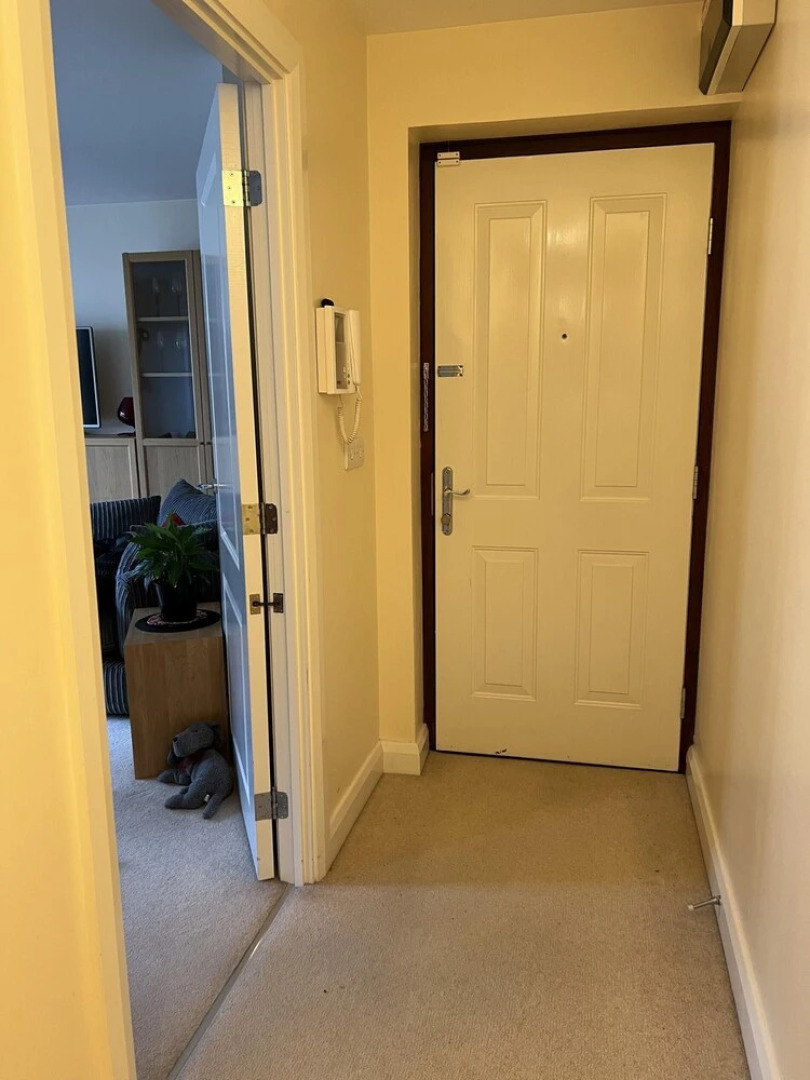 Amazing Marina View Apartment With Balcony Bristol