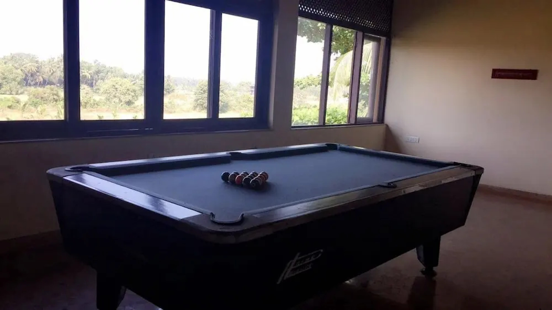 The Acacia Villa - Candy Floss