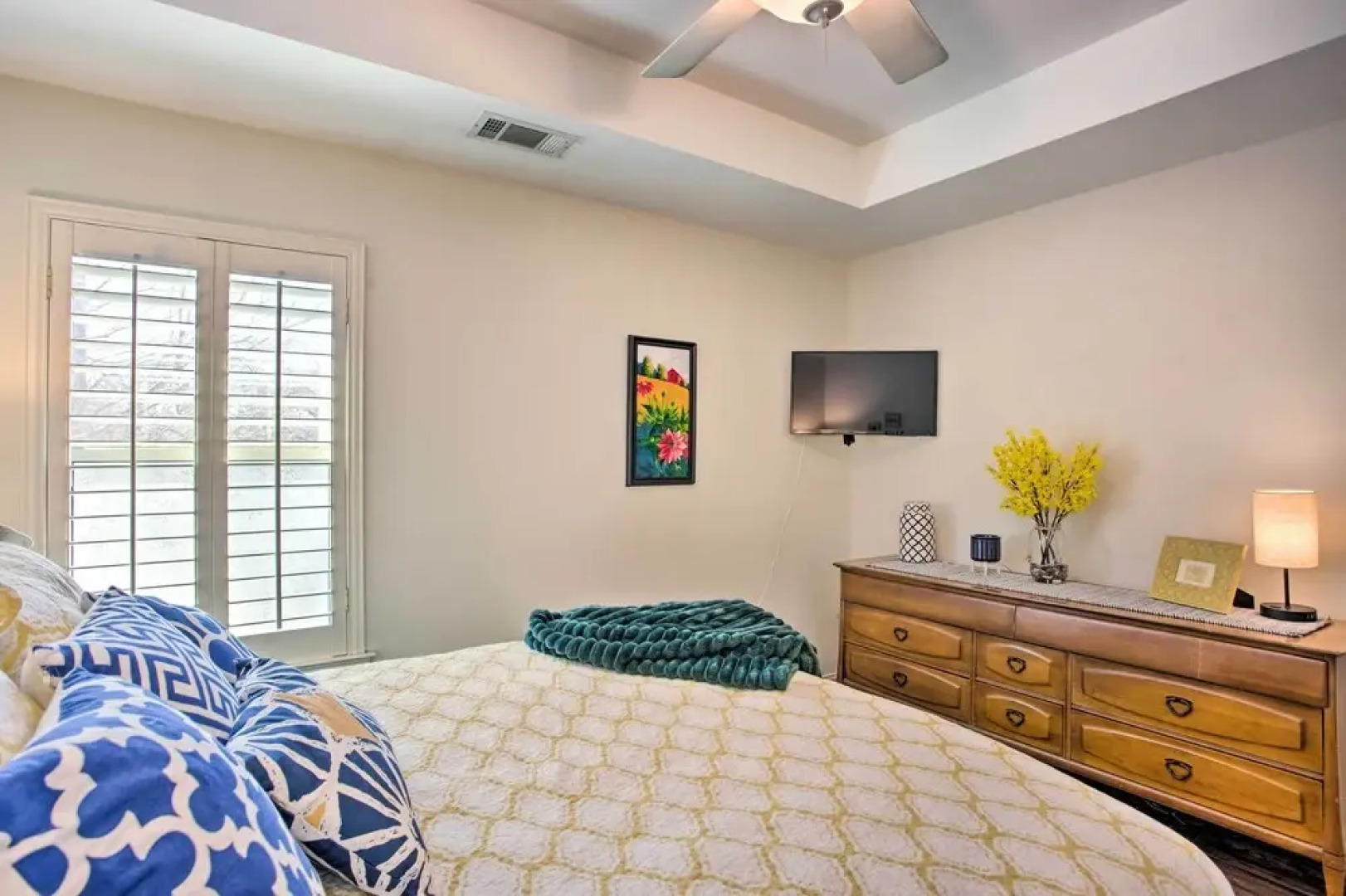 Luxe & Large Flower Mound Home on 1 Acre w/ Pond!