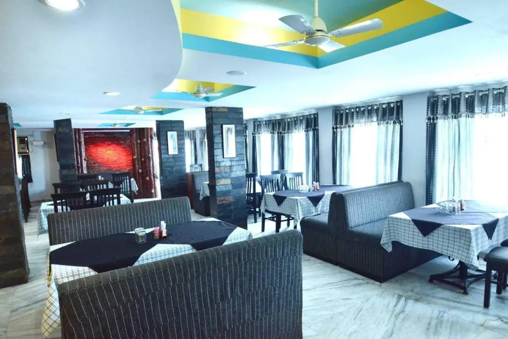 Collection O 1538 Hotel Diamond Inn