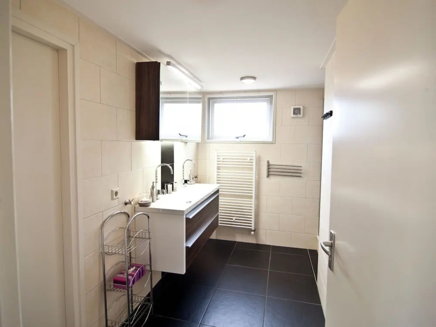 Lake View Detached Chalet near Netherlands Border