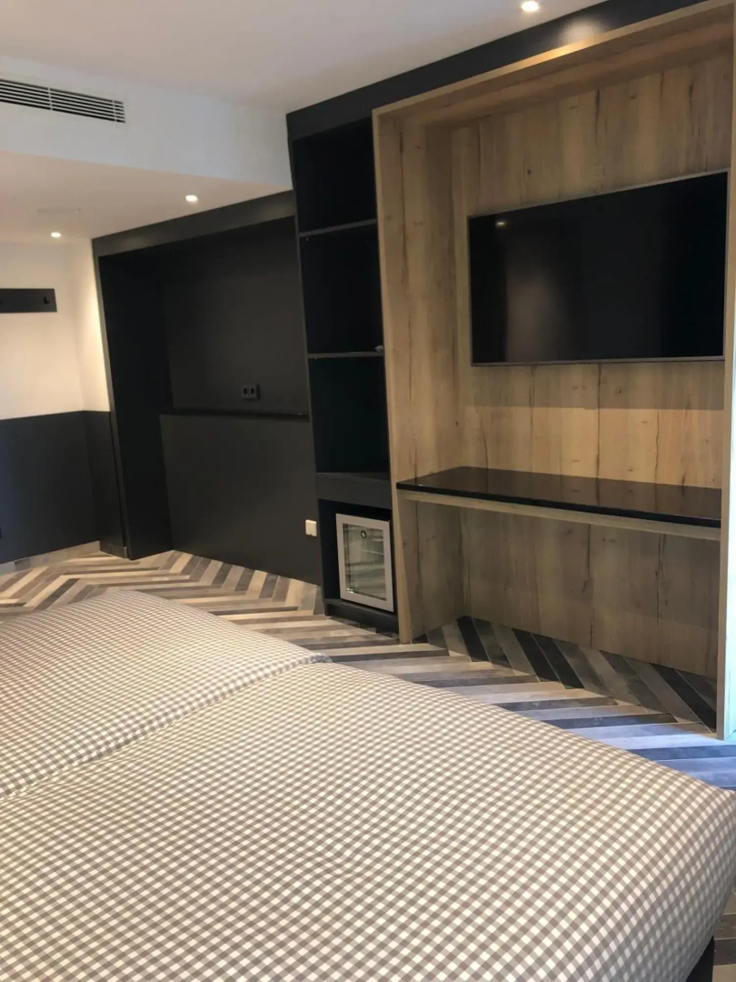 Munich Deluxe Hotel