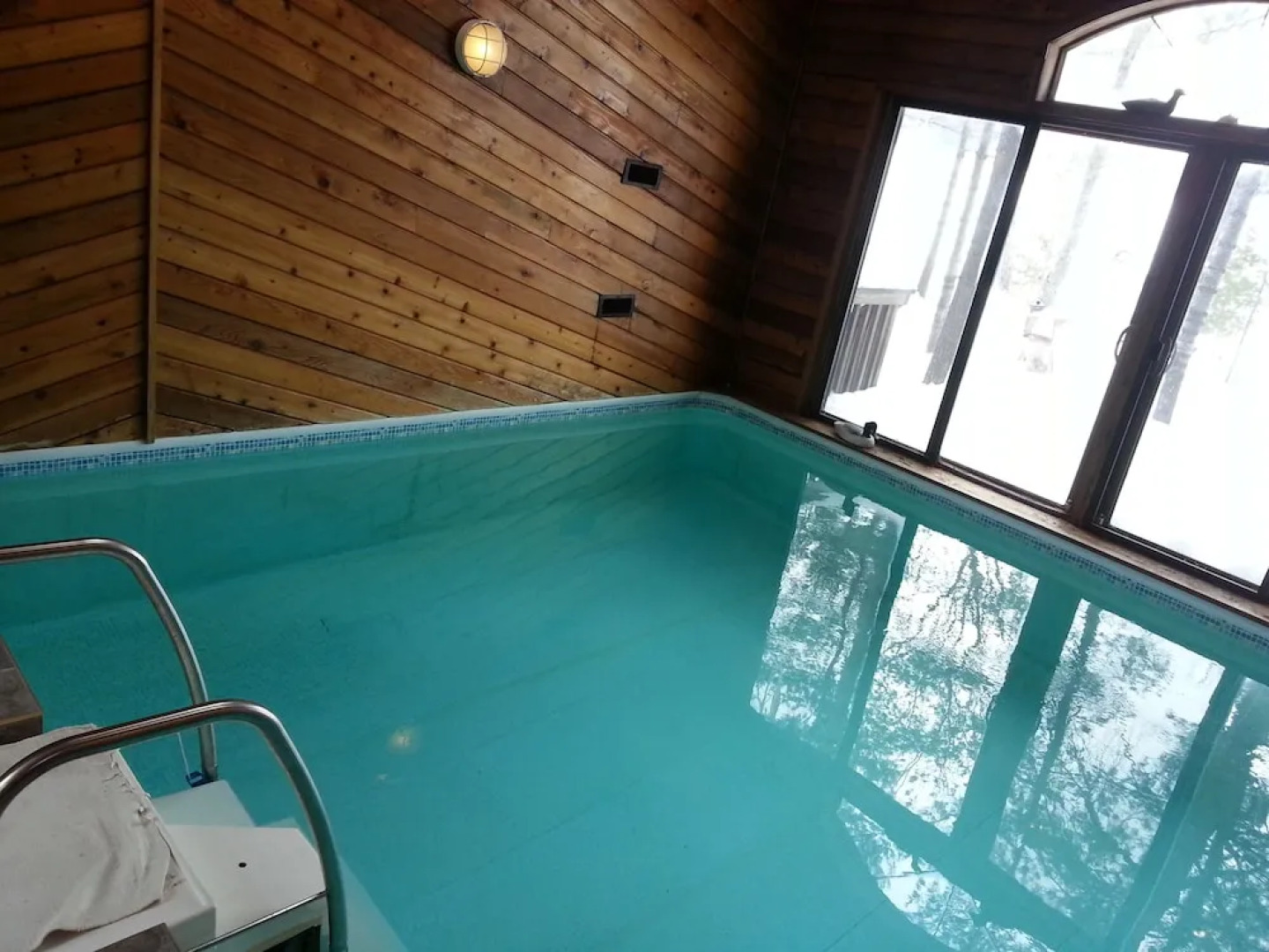 Westwind Inn on the Lake