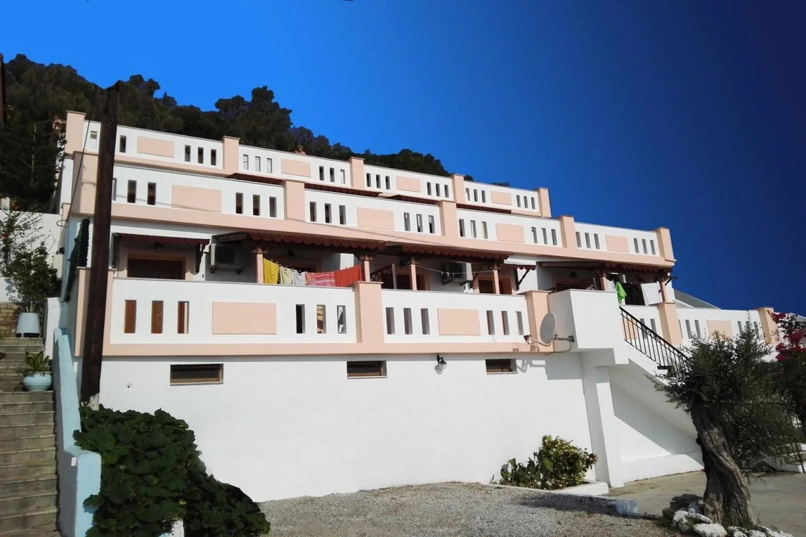 Nereides Apartments