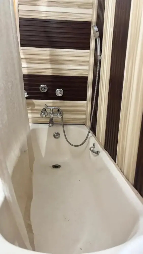 Golden Hopes Group Of Houseboats